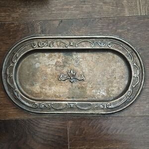 Small Decorative Oval Metal  Silver Platted .estimated Around 10 To 12 Inches.